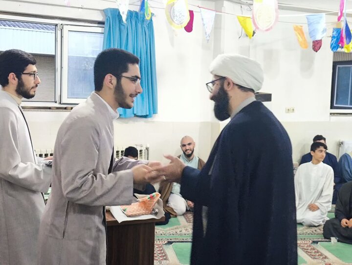تصاویر/ تجلیل از اساتید مدرسه علمیه روحیه شهرستان بابل