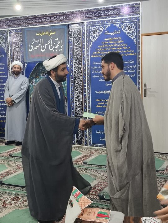 تصاویر/ تجلیل از اساتید مدرسه علمیه روحیه شهرستان بابل