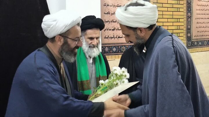 تصاویر/ مراسم تجلیل از اساتید مدرسه علمیه شهید امیری (ره) بندپی بابل