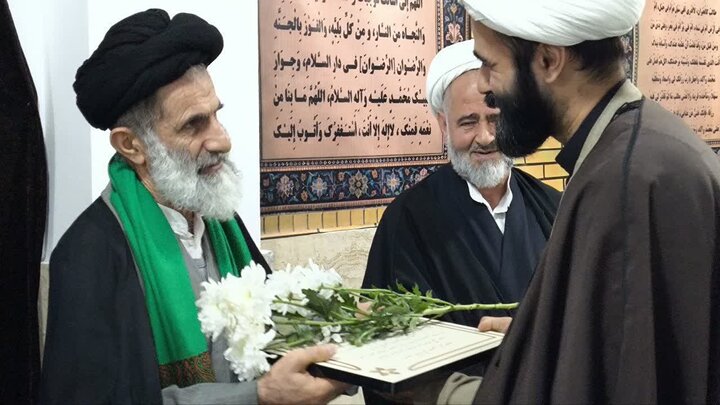 تصاویر/ مراسم تجلیل از اساتید مدرسه علمیه شهید امیری (ره) بندپی بابل
