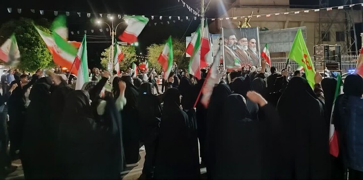 تصاویر/ طلاب بافتی پای صحبت های جوانان