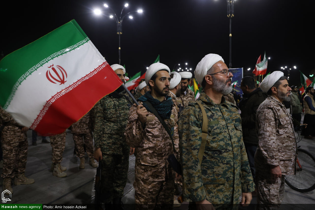 تصاویر / اجتماع مردمی بیعت با رهبر معظم انقلاب و نکوداشت مقام معلم در همدان