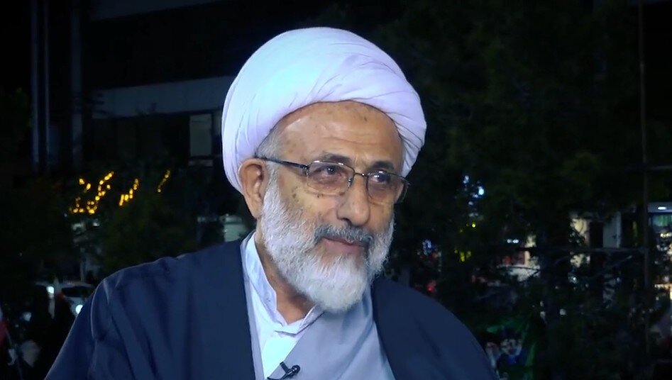 فیلم | زمانیکه دشمنان در حال برنامه‌ریزی برای حمله هستند، نقش و وظیفه مسلمانان چیست؟