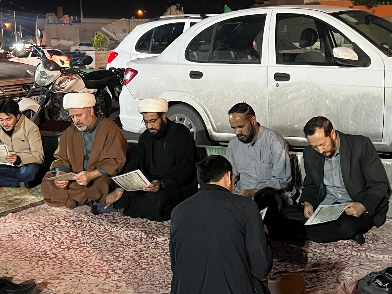 موکب ثانی زہراء اور موکب جوانان سید الشہداء کی قم میں خدمات جاری+تصاویر