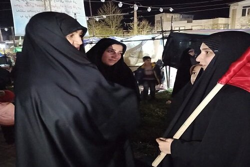 برگزاری تجمعات شبانه و برنامه‌های فرهنگی ویژه بانوان در هرسین+تصاویر