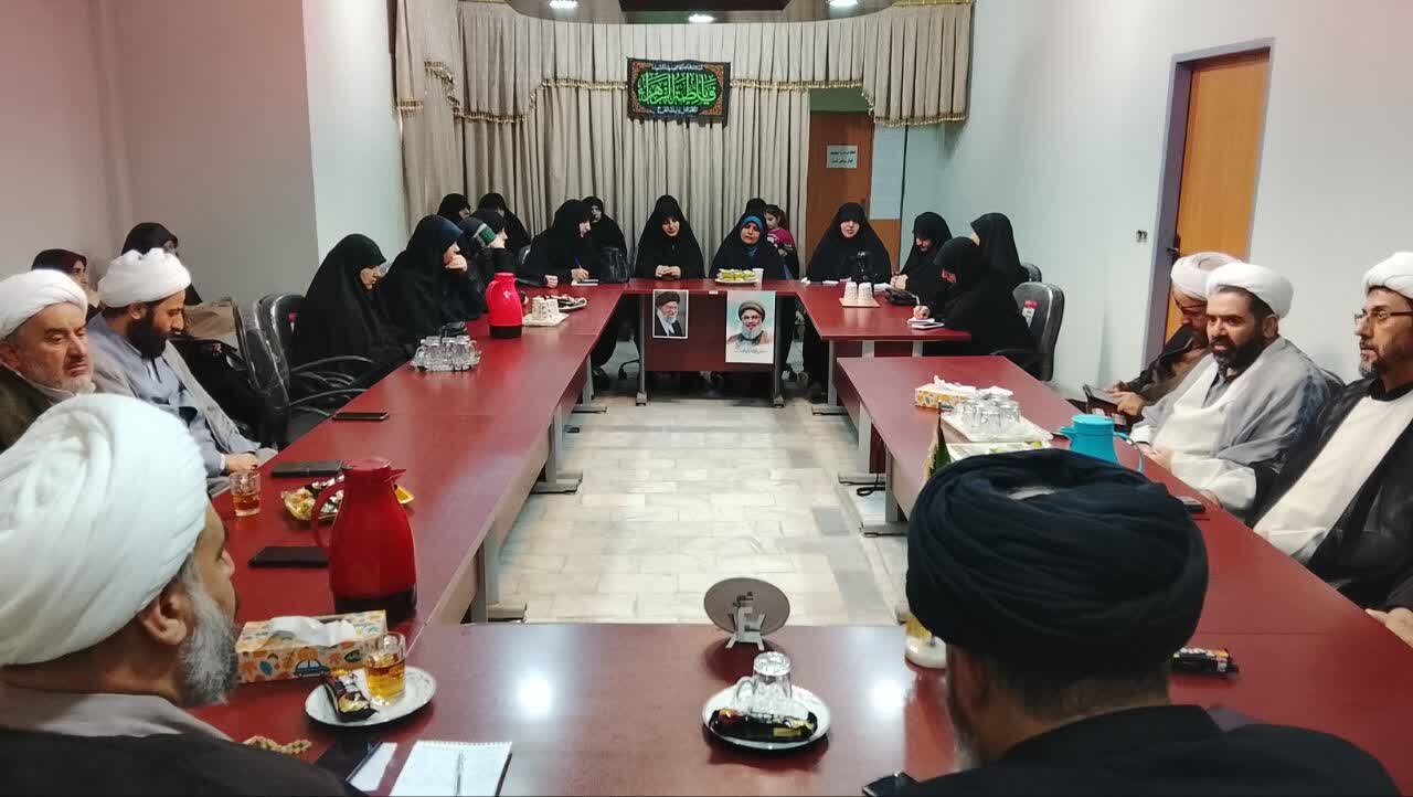 دیدار معاون تبلیغ حوزه علمیه گیلان با مبلغین رودبار