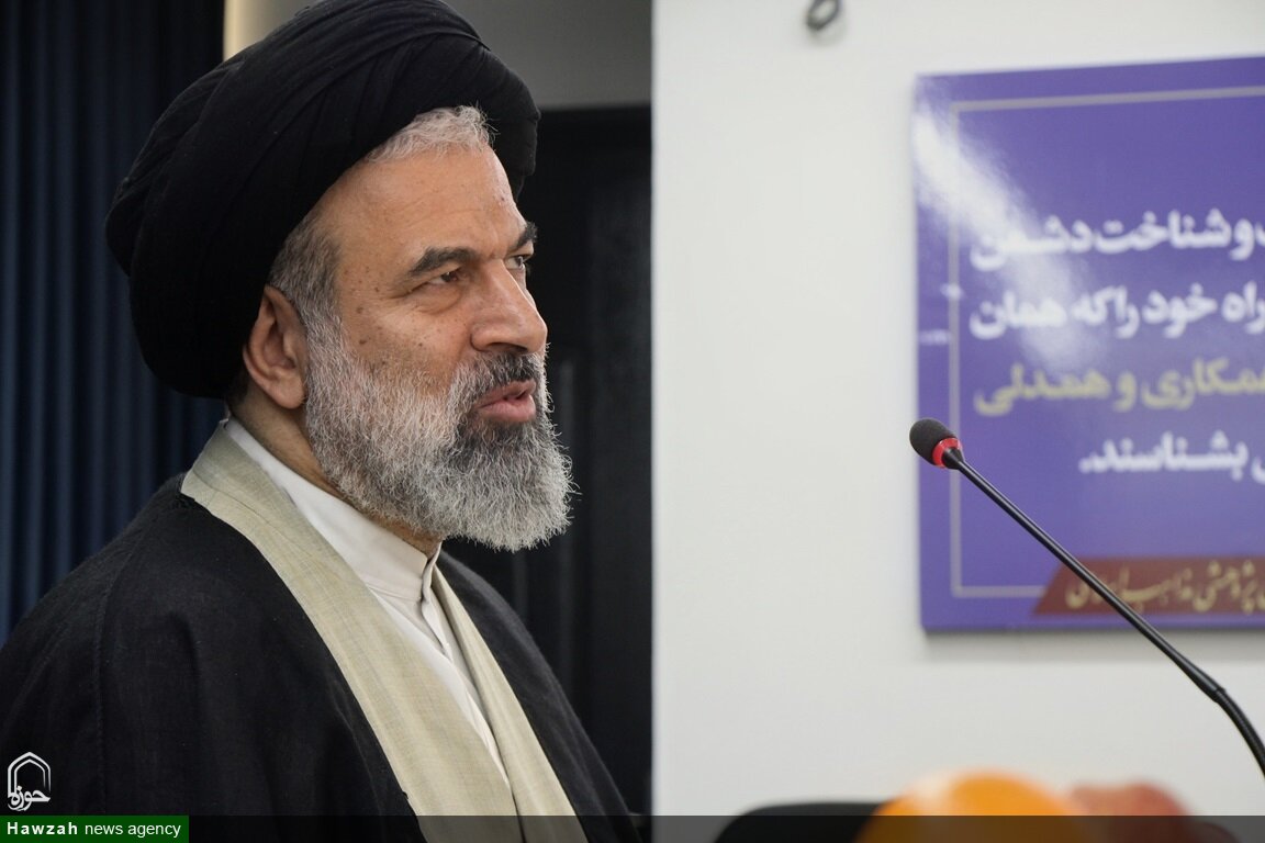 نقش اساتید حوزه در تربیت مجاهد فرهنگی / الزامات کادرسازی در تراز تمدن نوین اسلامی