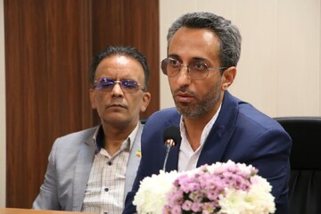 فرهنگیان آرادان با روحیه ایثار چراغ تعلیم و تربیت را روشن نگه داشتند