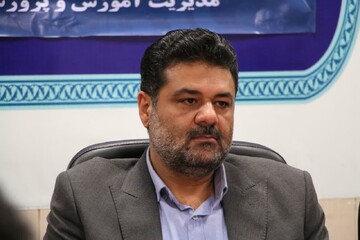 معلمان در تقویت هویت ملی دانش‌آموزان نقش کلیدی دارند