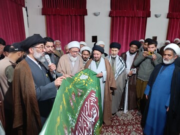 برگزاری مراسم تجلیل از خادمان حرم امام رضا(ع) در جامعه‌الزهرا شهر سکردو بلتستان پاکستان