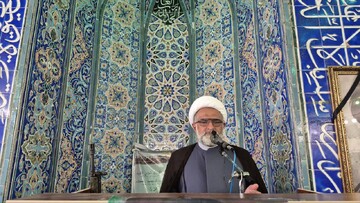 معلمان، سربازان گمنام عرصه تعلیم و تربیت‌ هستند