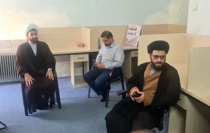تصاویر/ بازدید معاونین صدا و سیمای مرکز استان یزد از محیط مدارس علمیه خان، امام خمینی (ره) و مجتمع رسانه و فضای مجازی حوزه علمیه استان یزد