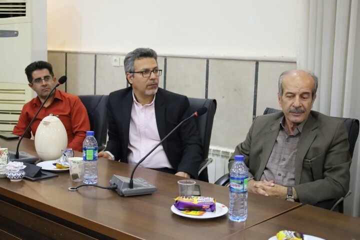تصاویر/ نشست صمیمی مسئولان مدینة‌العلم کاظمیه با مشاوران آموزش و پرورش استان یزد