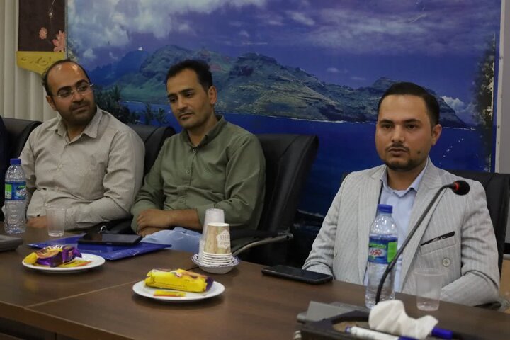 تصاویر/ نشست صمیمی مسئولان مدینة‌العلم کاظمیه با مشاوران آموزش و پرورش استان یزد