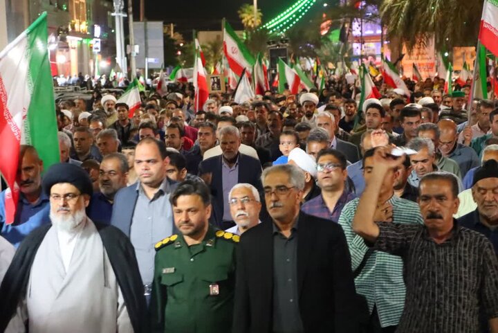 تصاویر/ تجلی عشق و بصیرت مردم انقلابی شهرستان بافق در شصت‌ و  ششمین شب