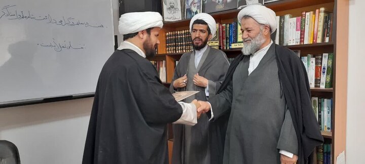تصاویر/ مراسم تجلیل از اساتید مدرسه علمیه سول اکرم (ص) تکاب