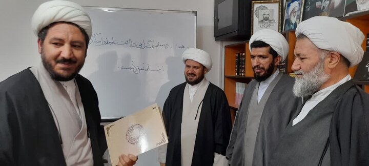 تصاویر/ مراسم تجلیل از اساتید مدرسه علمیه سول اکرم (ص) تکاب