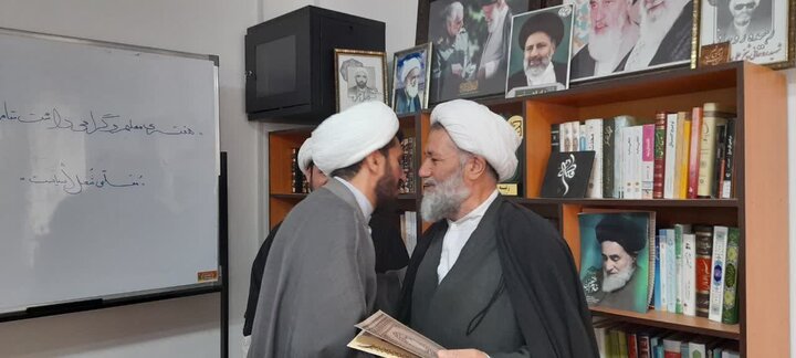 تصاویر/ مراسم تجلیل از اساتید مدرسه علمیه سول اکرم (ص) تکاب