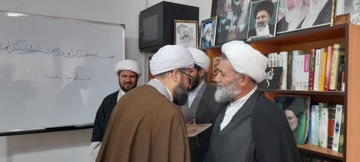 تصاویر/ مراسم تجلیل از اساتید مدرسه علمیه سول اکرم (ص) تکاب