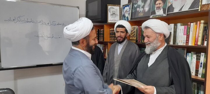 تصاویر/ مراسم تجلیل از اساتید مدرسه علمیه سول اکرم (ص) تکاب