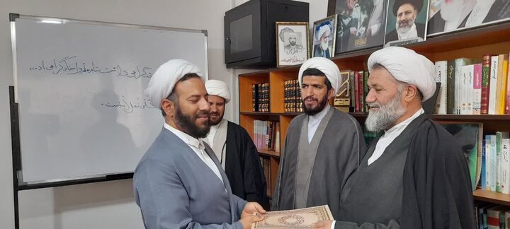 تصاویر/ مراسم تجلیل از اساتید مدرسه علمیه سول اکرم (ص) تکاب