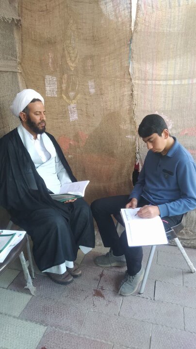 تصاویر/ استمرار فعالیت موکب مدرسه علمیه رسول اکرم (ص) تکاب