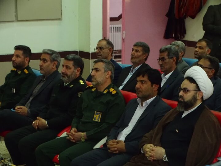 تصاویر/ همایش گرامیداشت هفته معلم و تجلیل از معلمان نمونه شهرستانی و بازنشستگان در شهرستان چهاربرج
