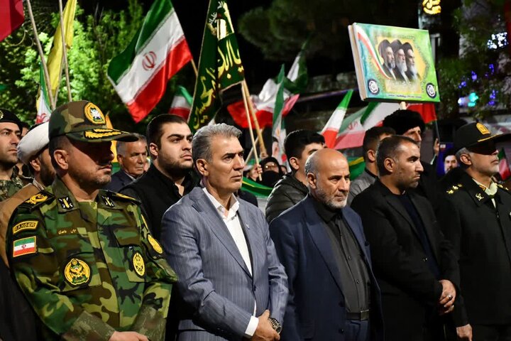 تصاویر/ تجدید بیعت با رهبری و مطالبه انتقام خون رهبر معظم انقلاب در شصت و ششمین شب حضور مردمی در سلماس