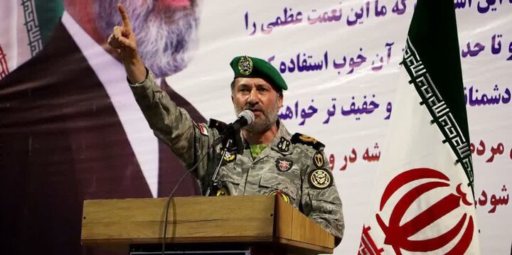 تصاویر/ تجدید بیعت با رهبری و مطالبه انتقام خون رهبر معظم انقلاب در شصت و ششمین شب حضور مردمی در سلماس