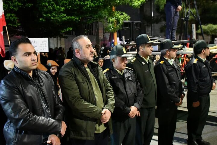 تصاویر/ تجدید بیعت با رهبری و مطالبه انتقام خون رهبر معظم انقلاب در شصت و ششمین شب حضور مردمی در سلماس