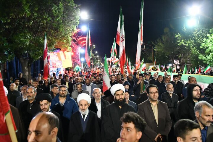 تصاویر/ تجدید بیعت با رهبری و مطالبه انتقام خون رهبر معظم انقلاب در شصت و ششمین شب حضور مردمی در سلماس