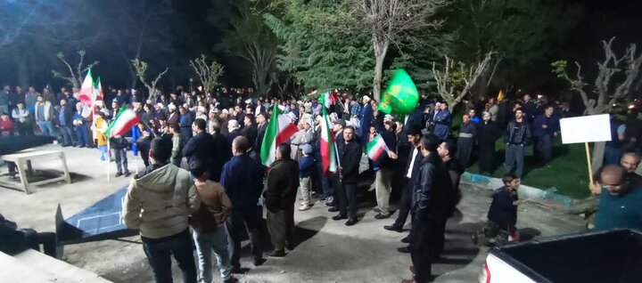 تصاویر/ بیعت با رهبری و مطالبه انتقام خون رهبر انقلاب؛ محور شصت و ششمین تجمع مردمی شهرستان پیرانشهر