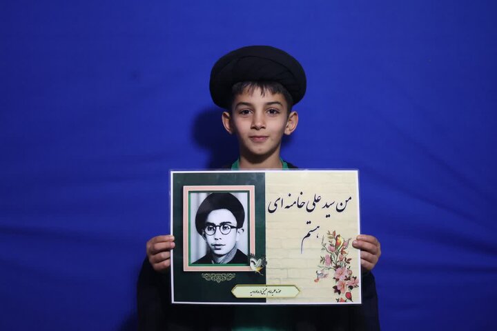 تصاویر/ پویش "من سیدعلی خامنه ای هستم" در موکب مدرسه علمیه امام خمینی(ره) ارومیه