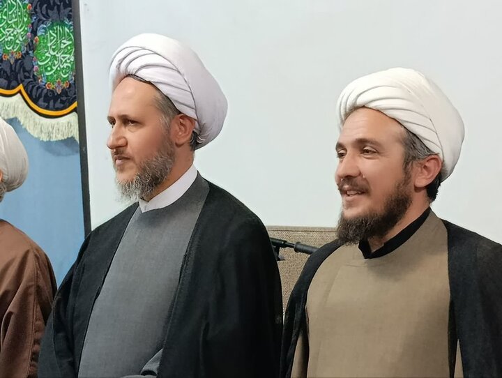 تصاویر/ مراسم تجلیل از اساتید حوزه علمیه در خوی