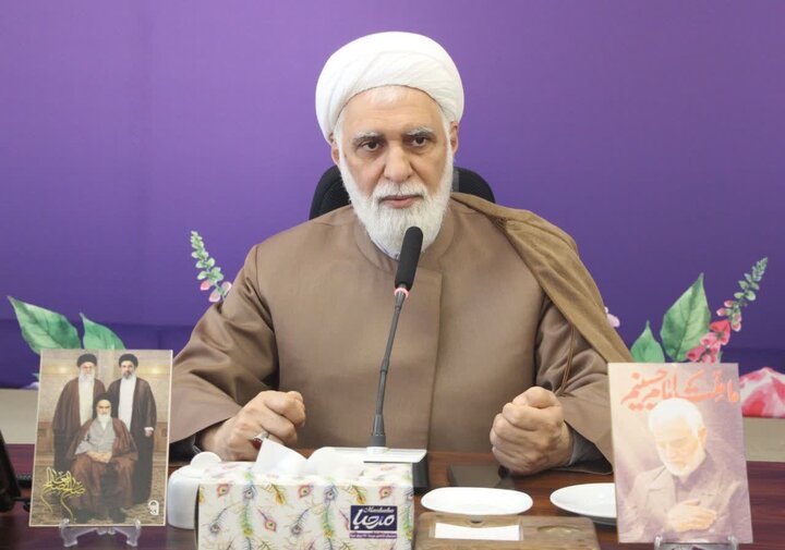 تصاویر/ نشست هم‌اندیشی روحانیون با امام جمعه جزیره کیش