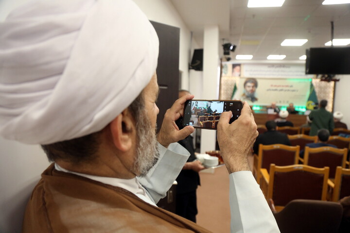 تصاویر/ نشست علمی «نقش شهید سید حسن نصرالله در تبیین و معرفی الگوی حاکمیت ولایی» در قم