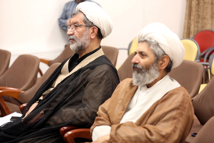 تصاویر/ نشست علمی «نقش شهید سید حسن نصرالله در تبیین و معرفی الگوی حاکمیت ولایی» در قم