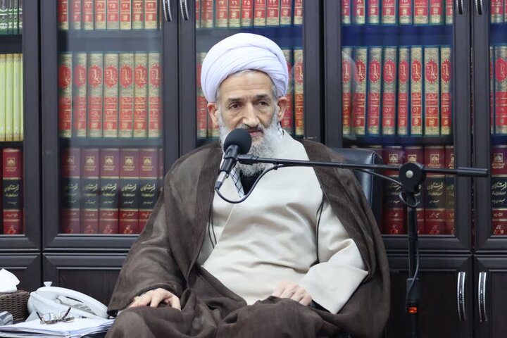 تصاویر / دیدار اساتید و کادر مدرسه علمیه ریحانه الرسول (س) نکا با نماینده ولی فقیه در مازندران