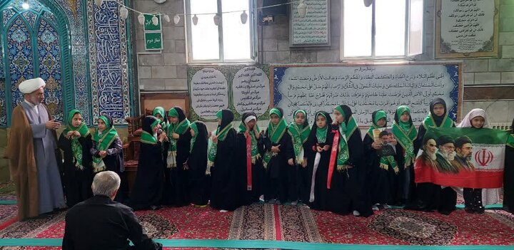 تصاویر/ آیین تقدیر از نوجوانان فعال در اجتماعات شبانه مسجد امام حسن مجتبی (ع) شهرک محلاتی تهران