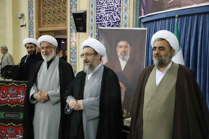 مراسم تجلیل از اساتید نمونه حوزه علمیه تبریز