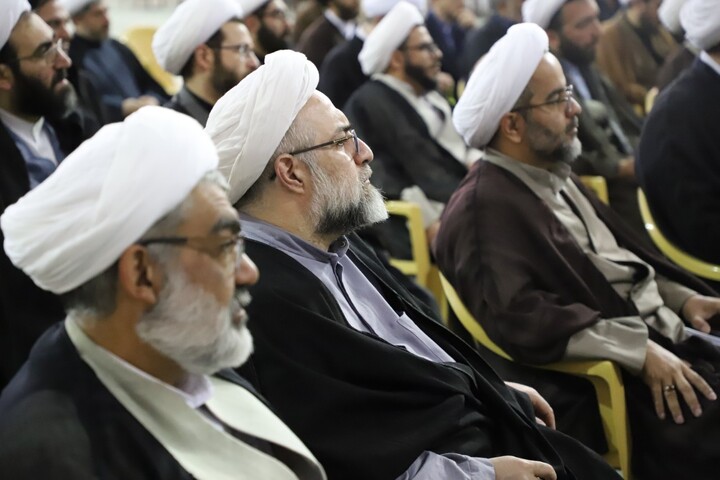 تصاویر/ مراسم تکریم مقام اساتید حوزه علمیه تبریز