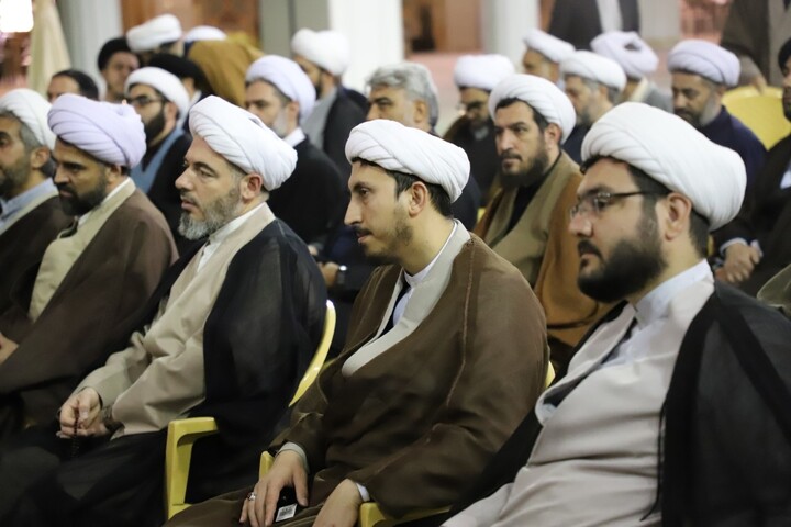 تصاویر/ مراسم تکریم مقام اساتید حوزه علمیه تبریز
