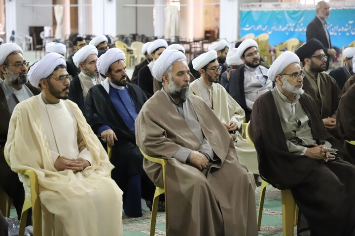 تصاویر/ مراسم تکریم مقام اساتید حوزه علمیه تبریز