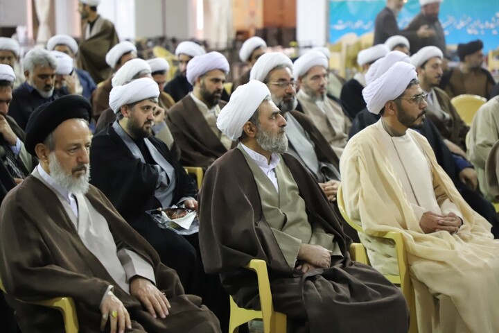 تصاویر/ مراسم تکریم مقام اساتید حوزه علمیه تبریز