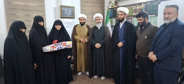 تصاویر/ تجلیل از حجت الاسلام و المسلمین یعقوبیان به مناسبت هفته معلم