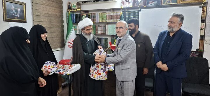 تصاویر/ تجلیل از حجت الاسلام و المسلمین یعقوبیان به مناسبت هفته معلم