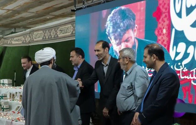 انتشارات «امیرمومنان» کاشان رونمایی شد+ عکس