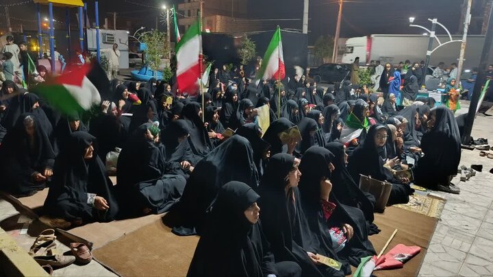 تصاویر/ حضور فعال طلاب حوزه علمیه خواهران دلگان در تجمع «شبانه حماسه حضور»