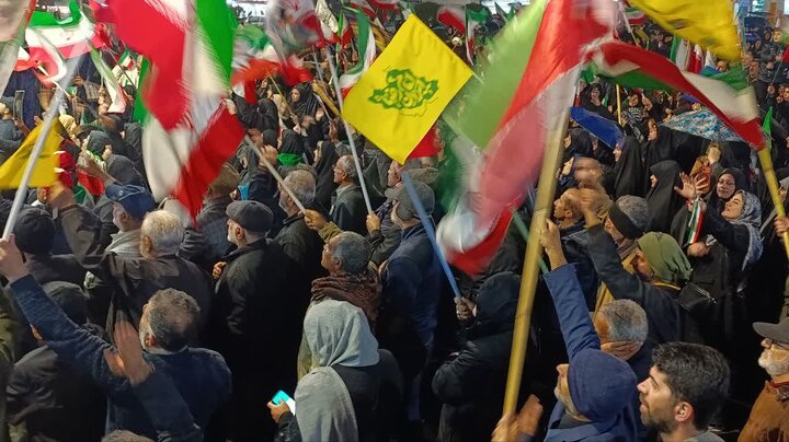 تصاویر/ حماسه آملی ها در شب بارانی شانزدهم اردیبهشت