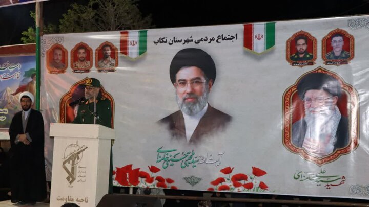تصاویر/ شصت و هفتمین قرار خیابانی مردم تکاب در دفاع از انقلاب اسلامی